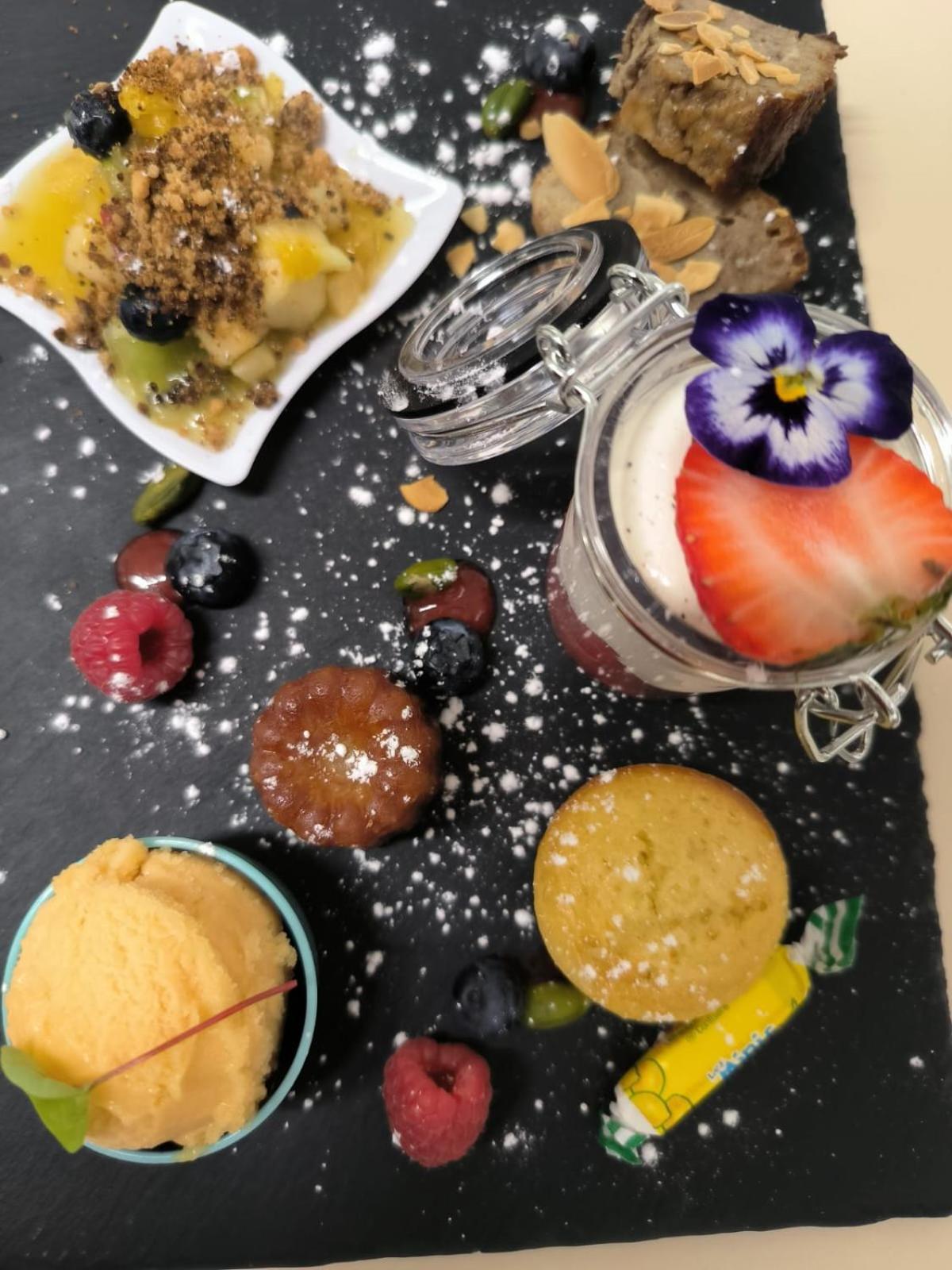 Chateau D'Arance Hotel Restaurant Espace Bien-Etre Cette-Eygun Dış mekan fotoğraf