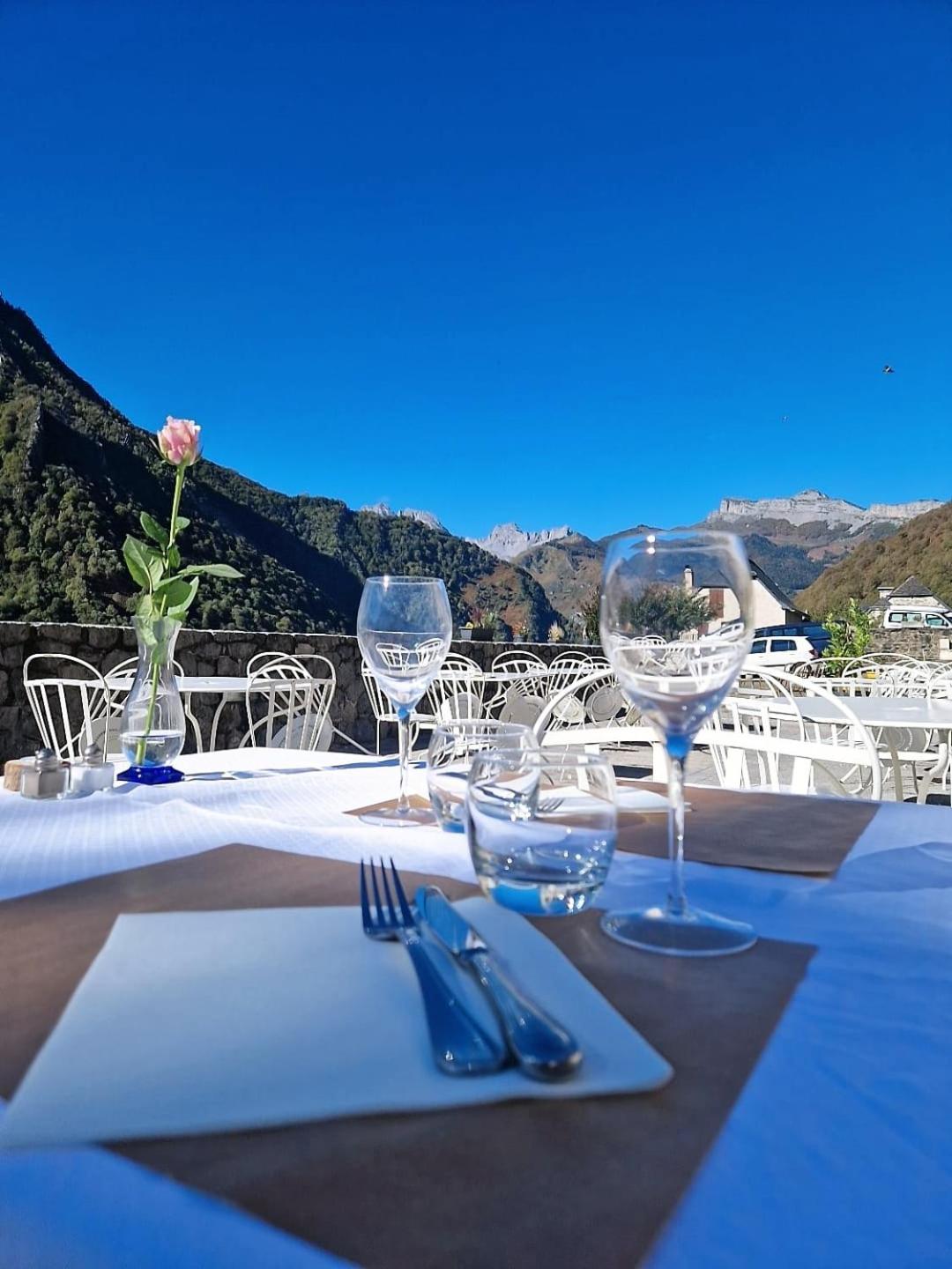 Chateau D'Arance Hotel Restaurant Espace Bien-Etre Cette-Eygun Dış mekan fotoğraf